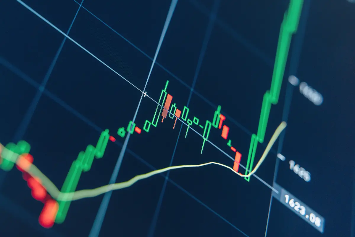 Q4 2023 Plan Universe Allocation & Return Analysis